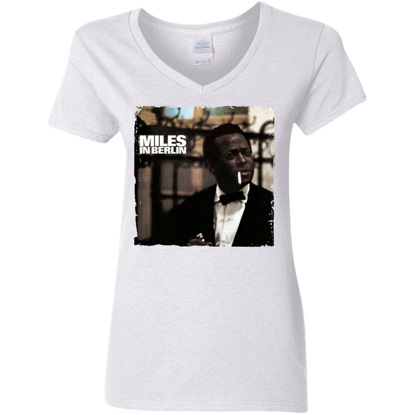 Miles Davis Miles in Berlin Ladies V-Neck T-Shirt 510
