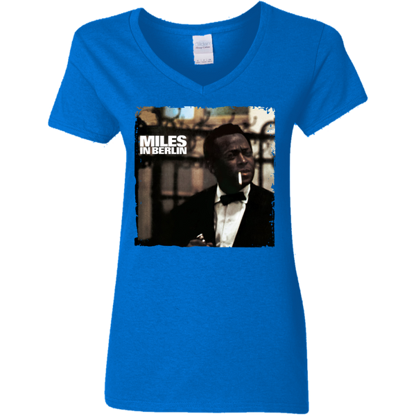 Miles Davis Miles in Berlin Ladies V-Neck T-Shirt 510